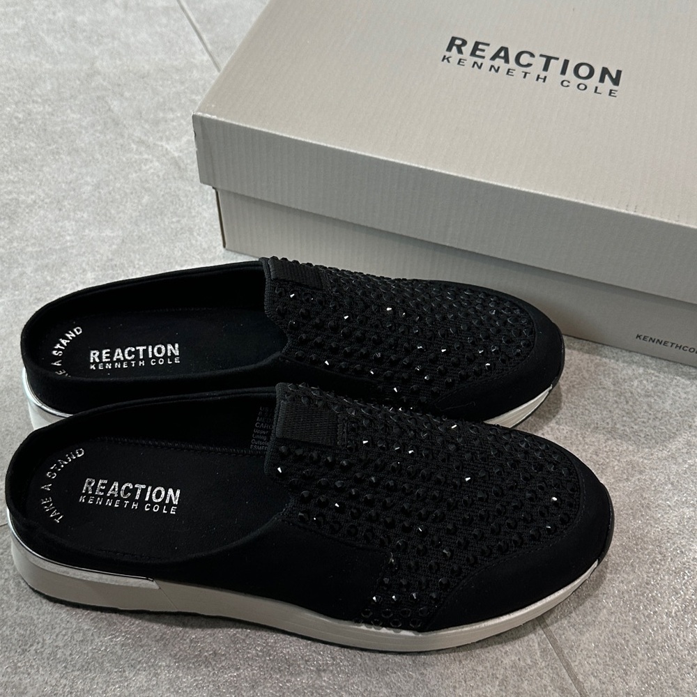 Kenneth Cole Reaction Black and White Sneakers